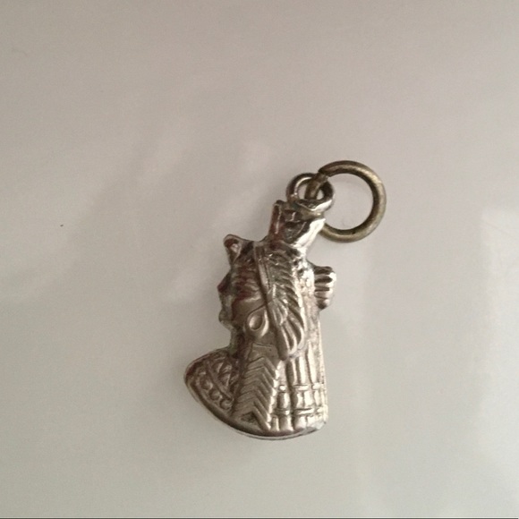 Cleopatra Silver Pendent Made in Egypt - Picture 2 of 3